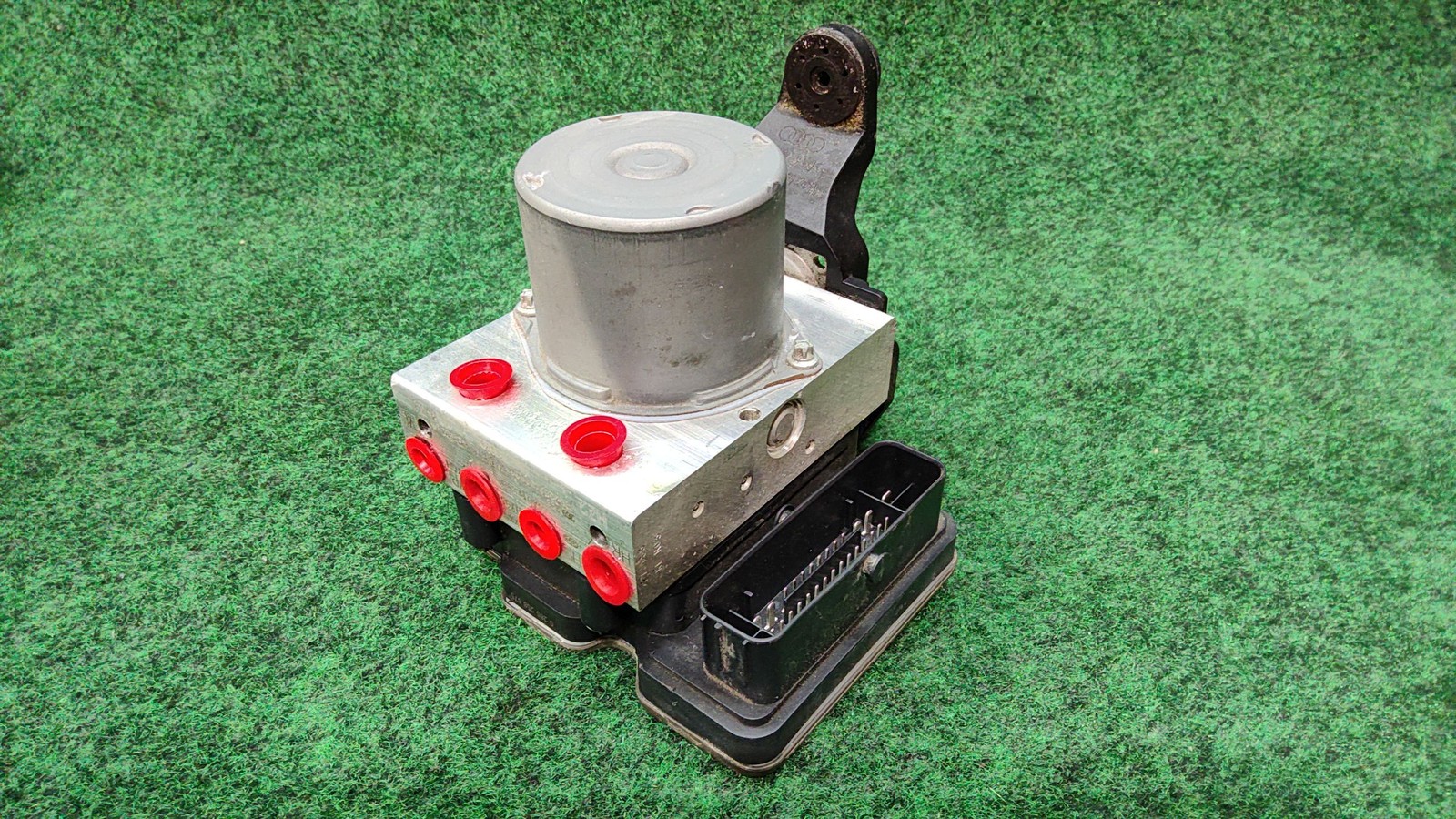 2018-2020 AUDI SQ5 ANTI-LOCK BRAKE ABS PUMP MODULE OEM 80A907379J 80A614517J