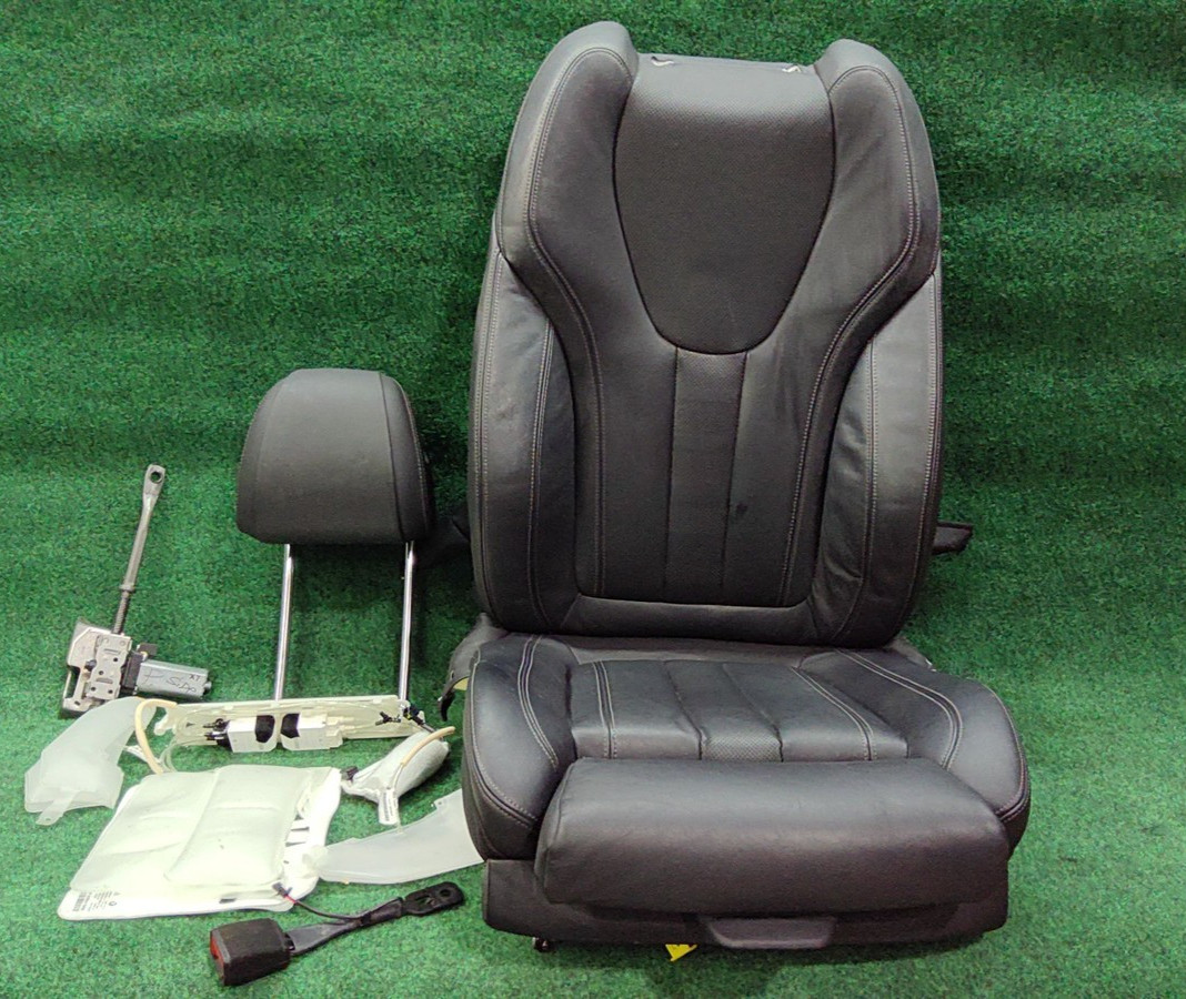 2017-2022 BMW X7 Front Seat Electric Leather 16 Way Adjustable OEM 52107410472
