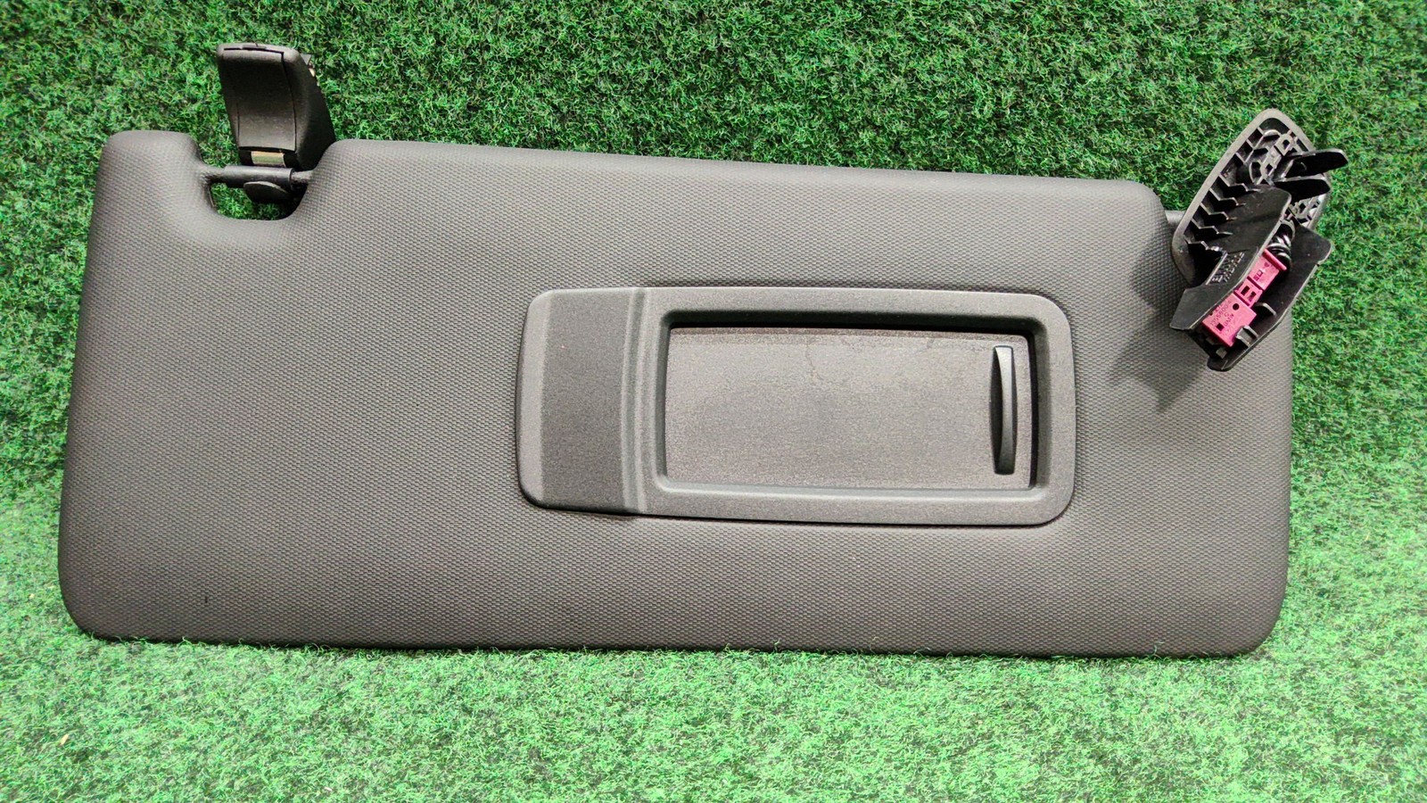 2018-2022 BMW 330i Right Passenger Sun Visor OEM 51168092728