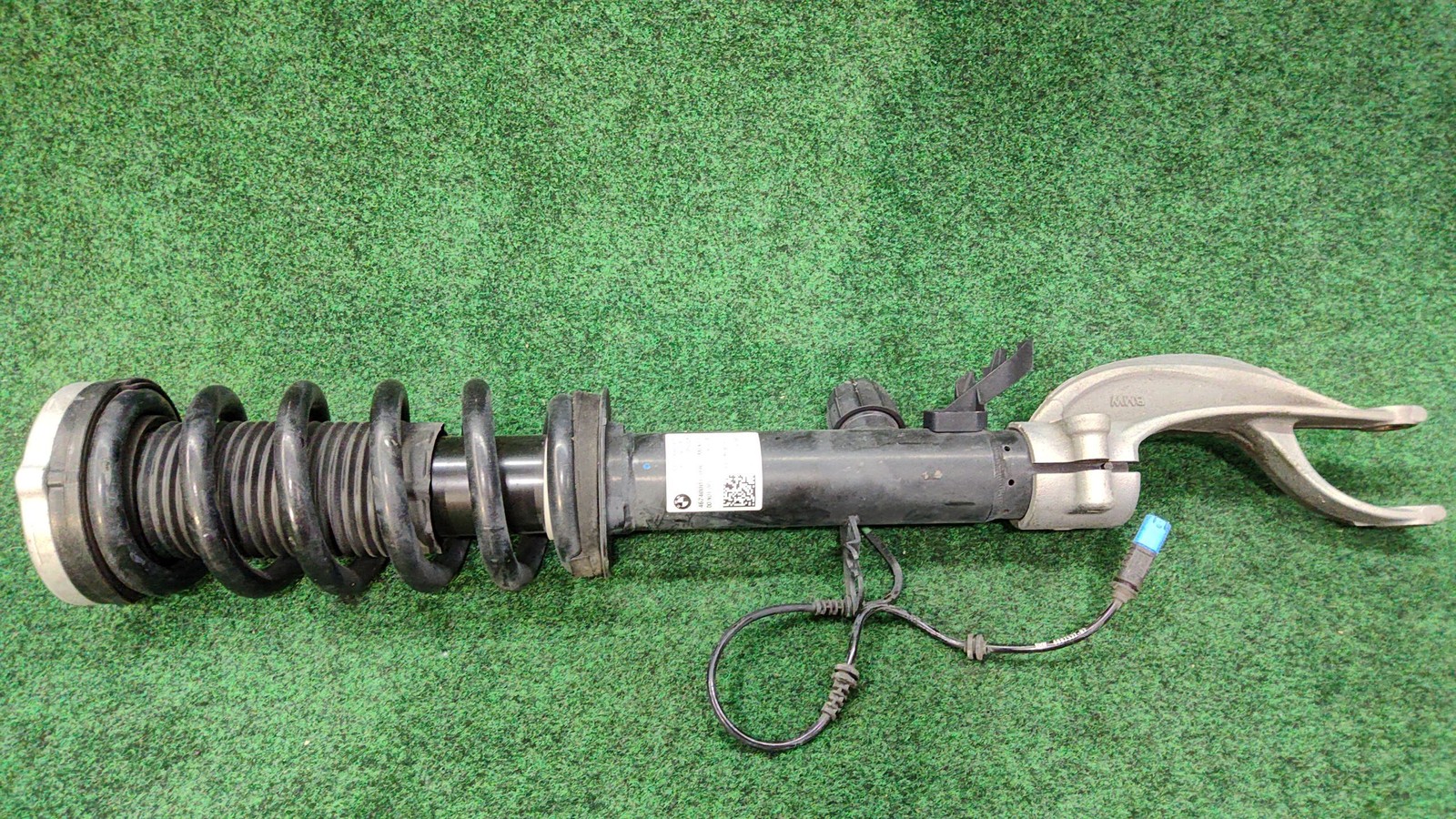 2019-2023 BMW X5 Front Left Side Shock Strut Absorber OEM 37106869019
