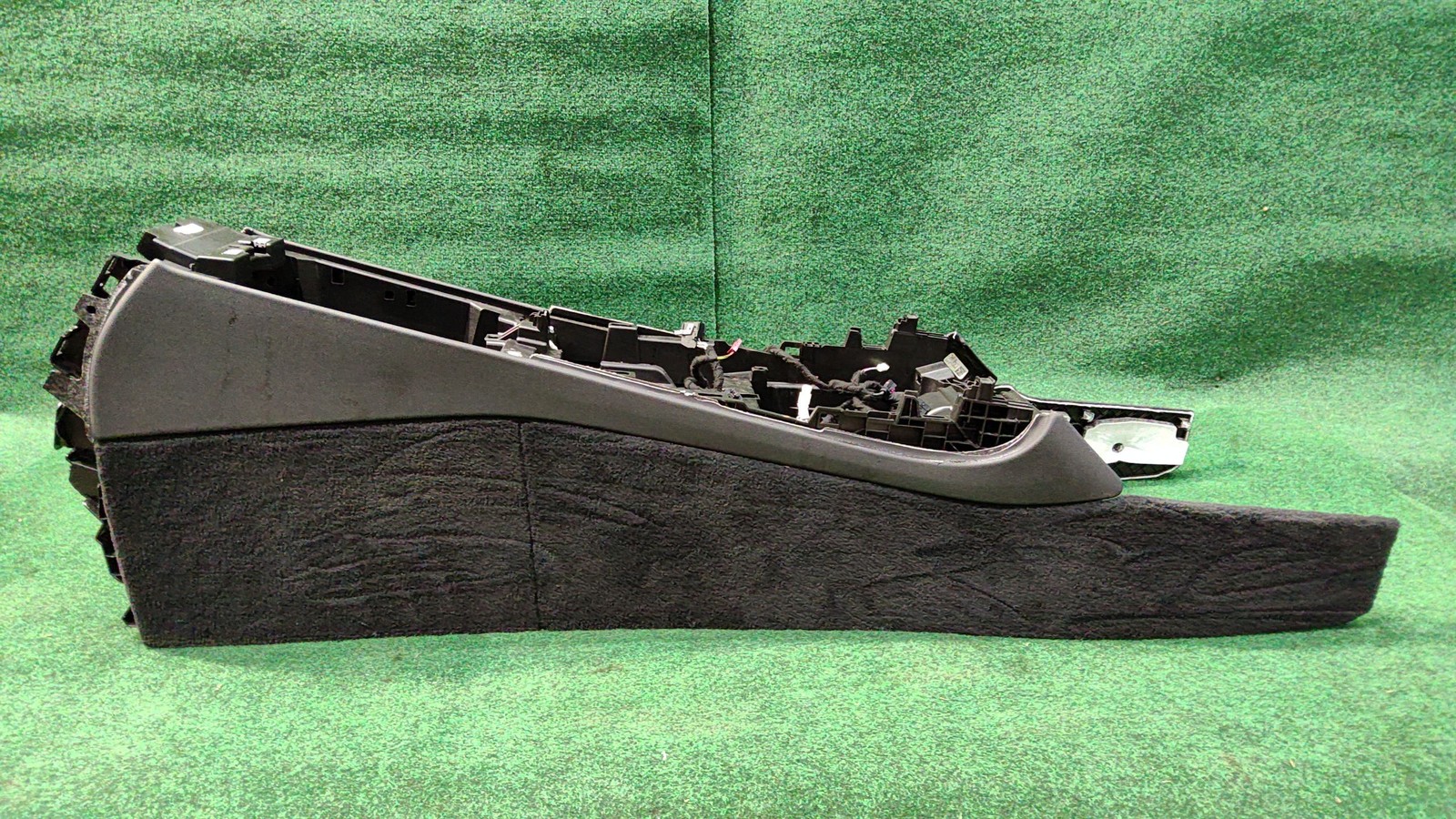 2019-2022 BMW X5 Center Console Vernasca leather black OEM 51169108356
