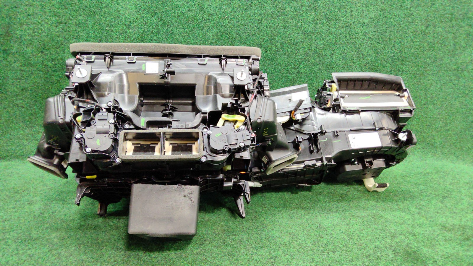 2019-2023 Bmw X5 A/c Evaporator Housing 106k Miles Oem 64117944537 / 64119460552