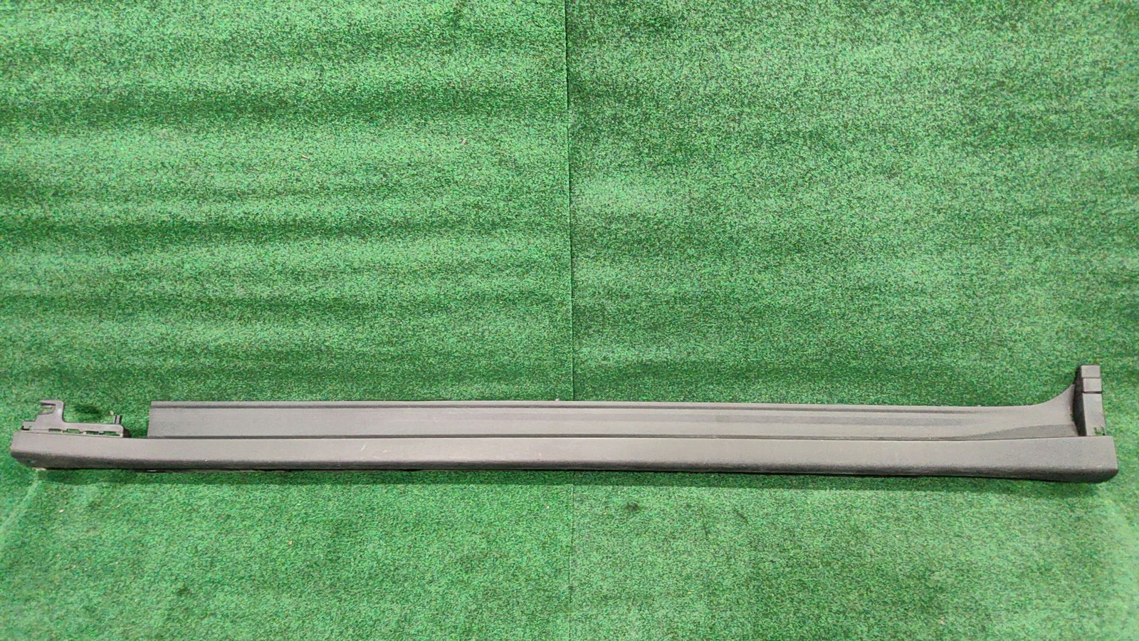 2018-2024 BMW X3 Rocker Molding Left Side Skirt Trim Oem 51777400675