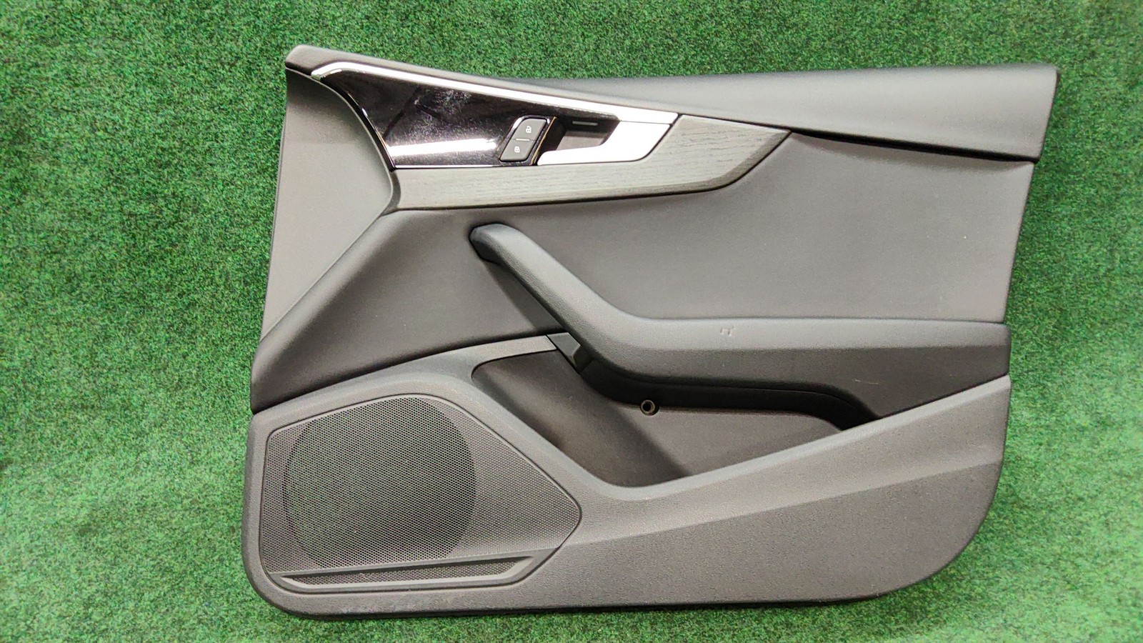 2020-2024 Audi A4 Front Door Right Trim Panel Oem 8w0867104g