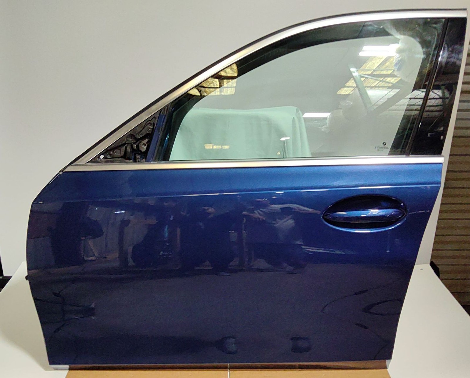 2019-2024 Bmw 330i Front Left Driver Door Have A Scratches 9s1 Oem 41517482275