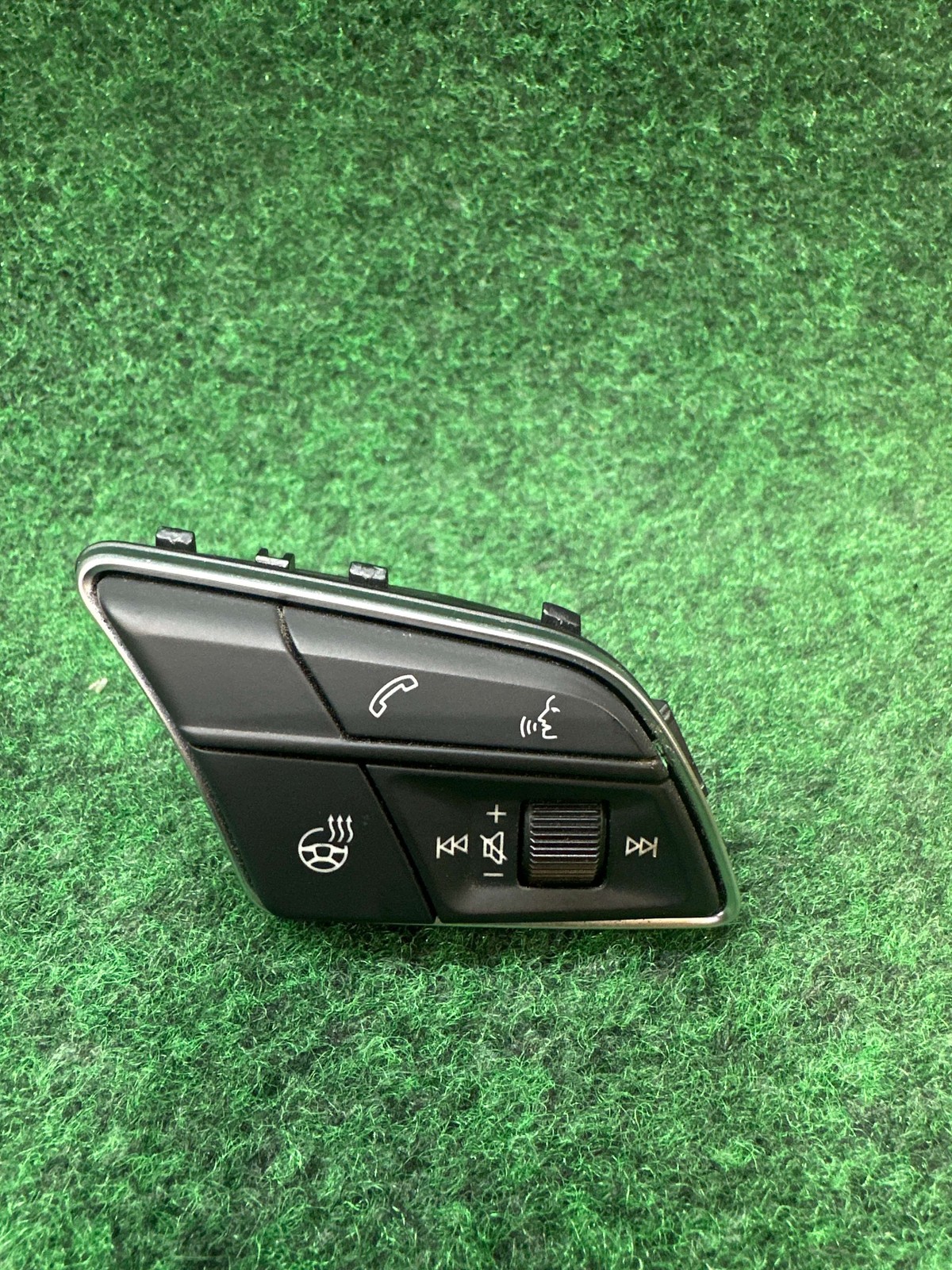 2018-2024 Audi A4 Steering Wheel Multifunction Buttons 8w0951523aa