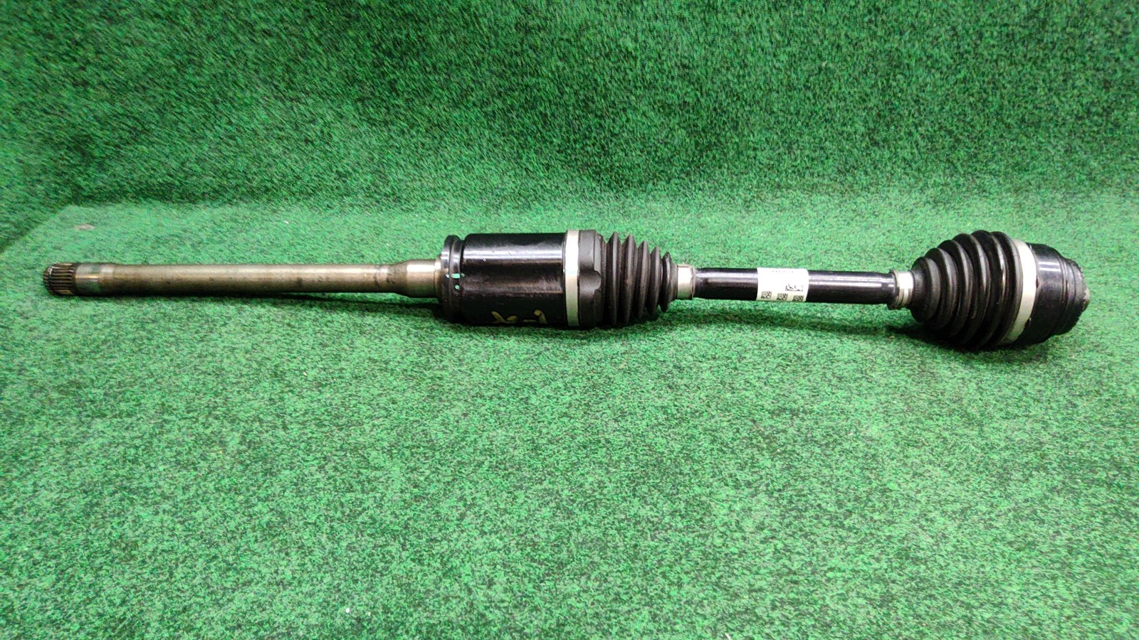 2019-2022 Bmw 330i Right Front Axle Shaft Oem 31608485716 / 31608682368