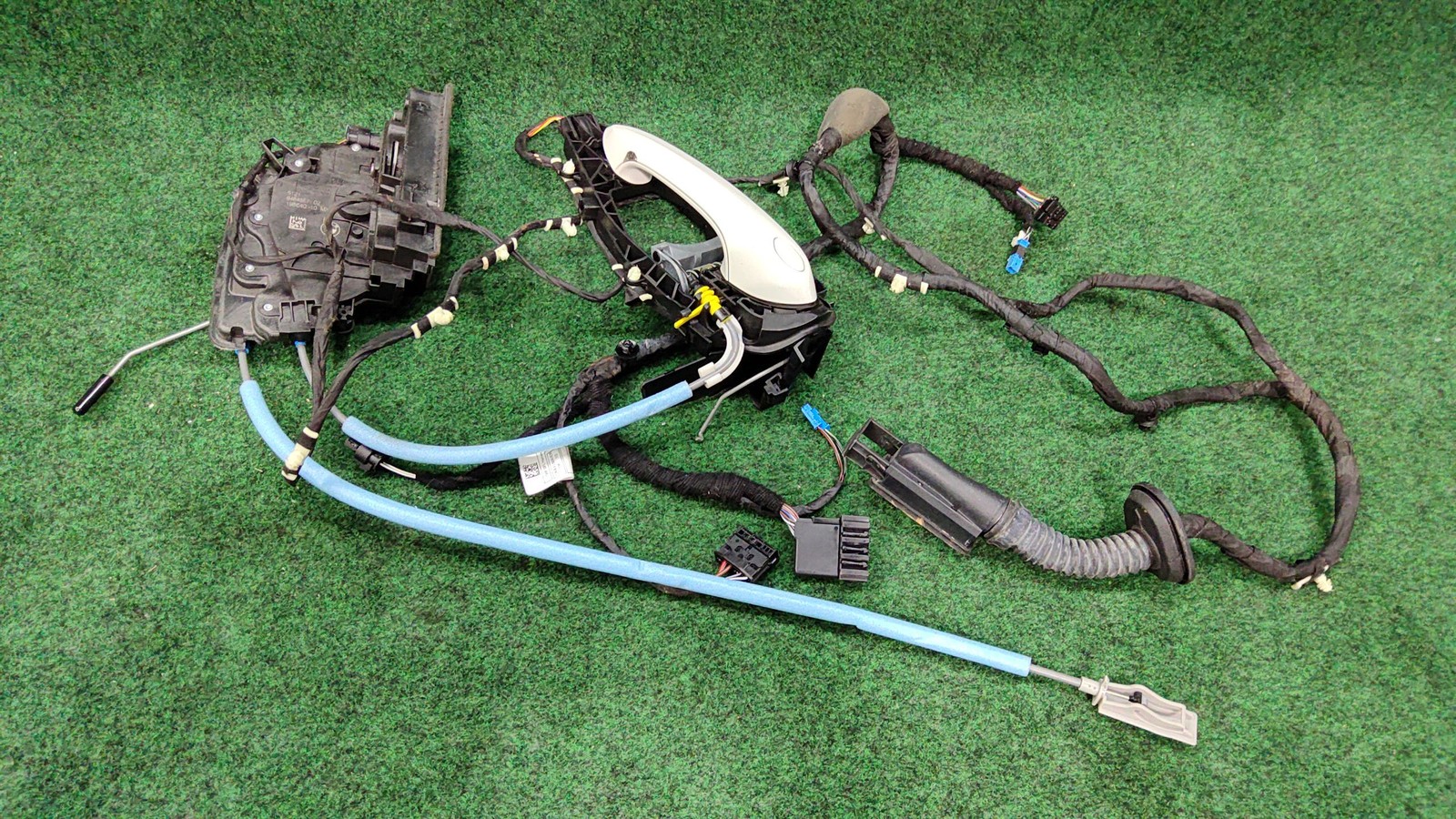 2019-2024 Bmw X5 Front Door Left Lock Latch Assembly Oem 51219464887