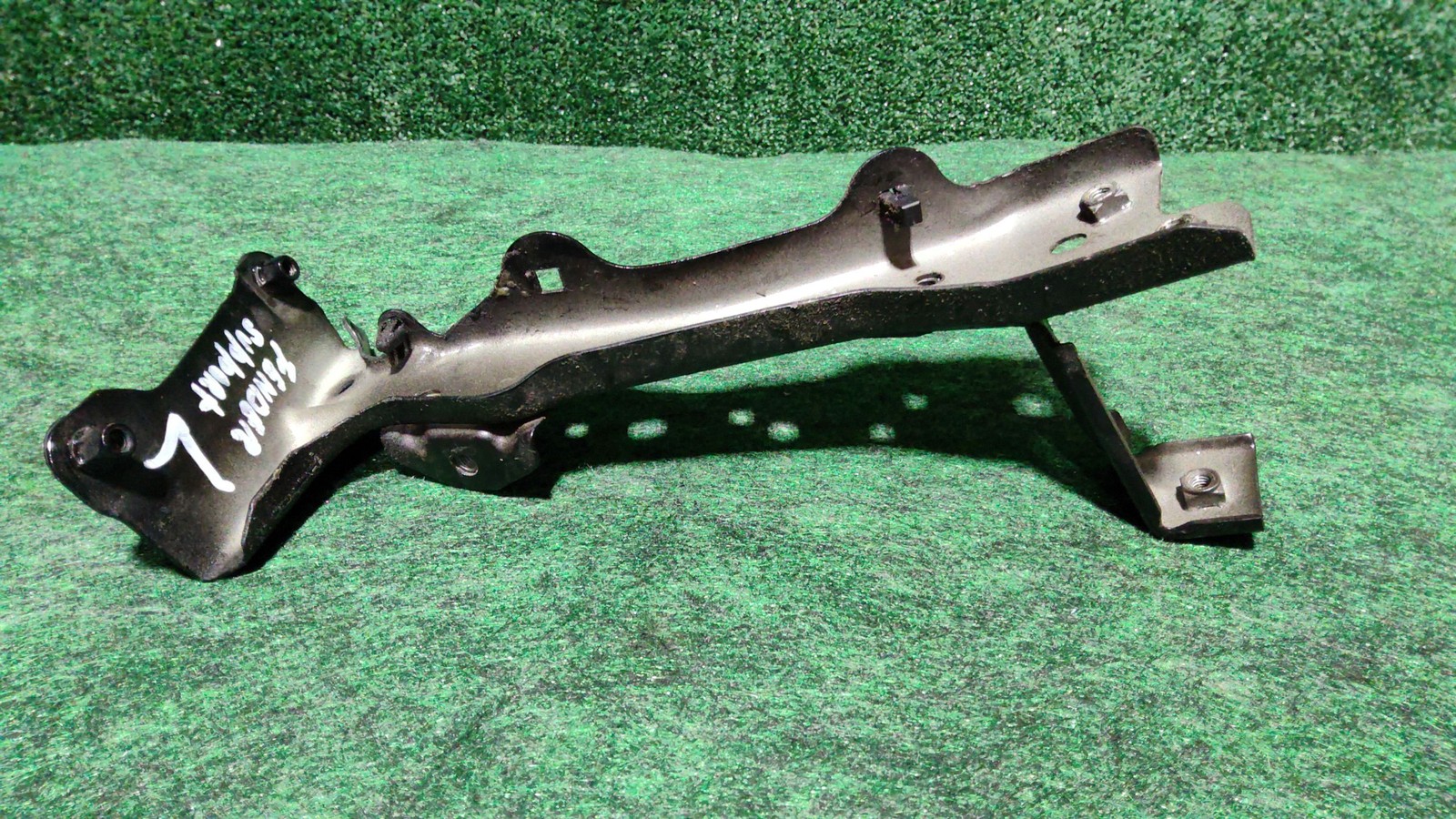 2015-2020 Audi A3 Quattro Left Front Fender Bracket Oem 8v0821135c