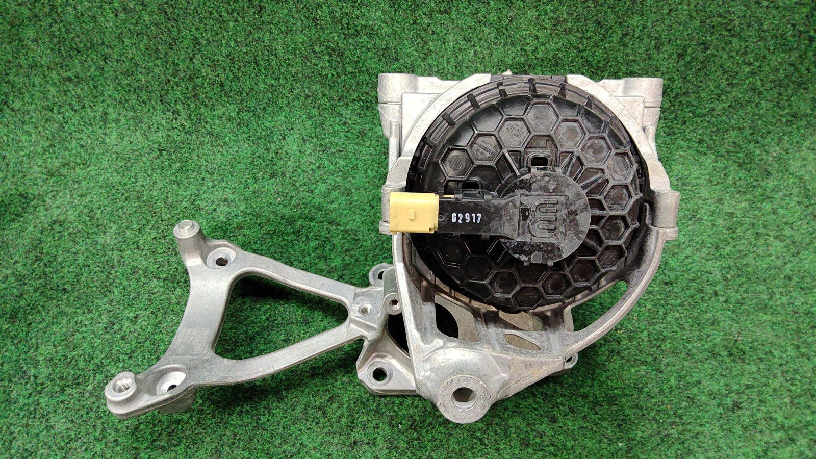 2017-2020 Audi Q7 Left Engine Mount Support Bracket 17k Miles Oem 4m0199307ae