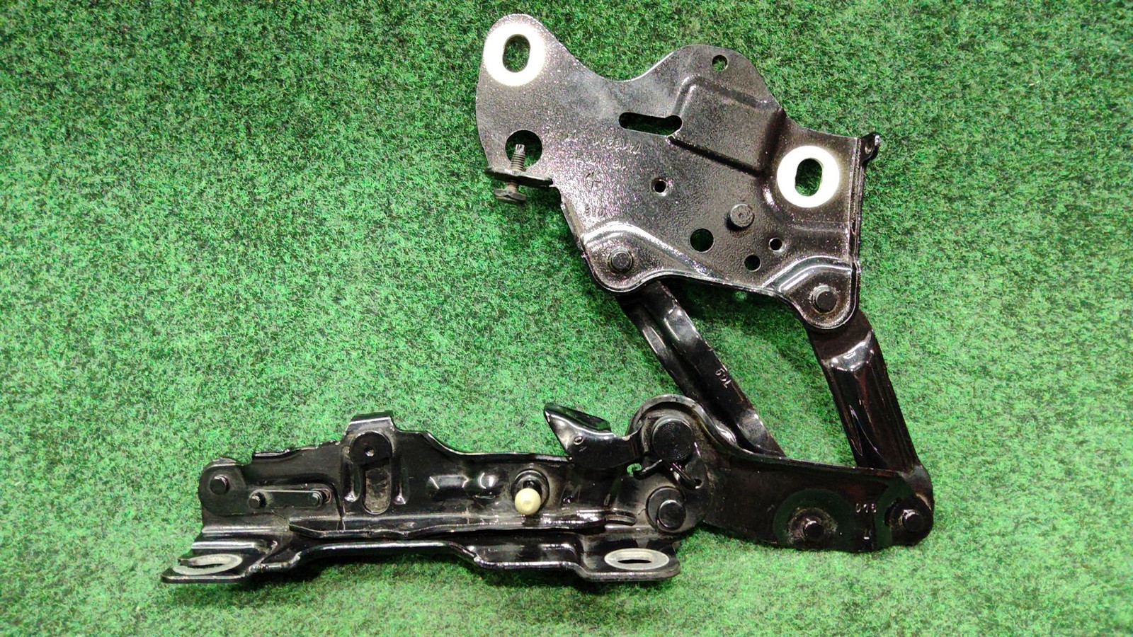 2019-2025 BMW X5 Front Left Hood Hinge BLACK SAPHIRE METALL 475M OEM 41009477741