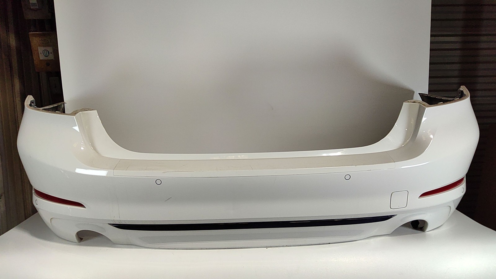 2017-2023 Bmw 530i Bumper Cover Rear Alpine White/300 Oem 51128073725