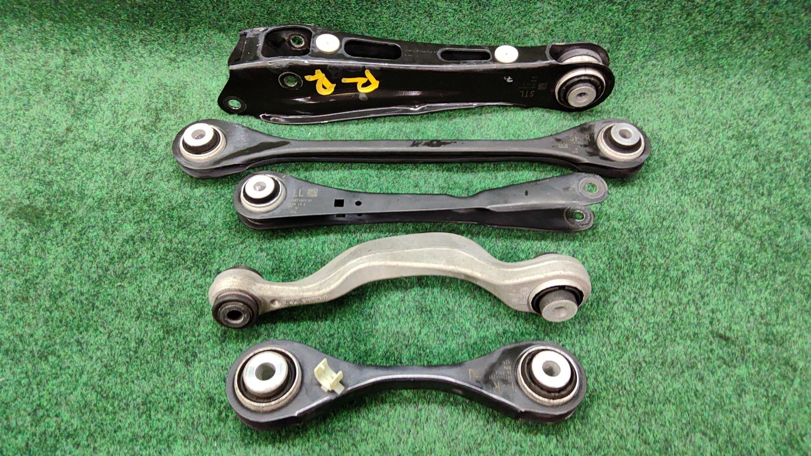 2018-2024 BMW X3 Rear Right Lower & Upper Control Arms OEM 33306871016