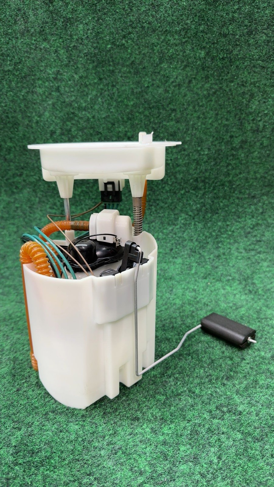 2016-2022 Bmw X1 Fuel Pump Oem 16117300463 Original