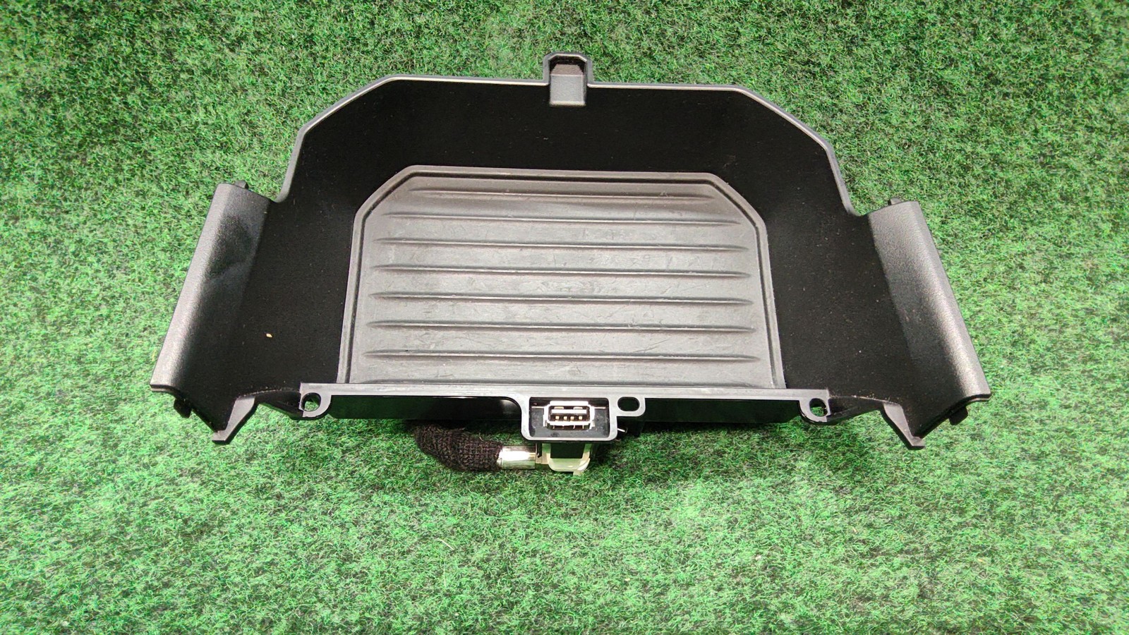 2017-2023 BMW 530i Floor Console Stowage Tray OEM 51166833815
