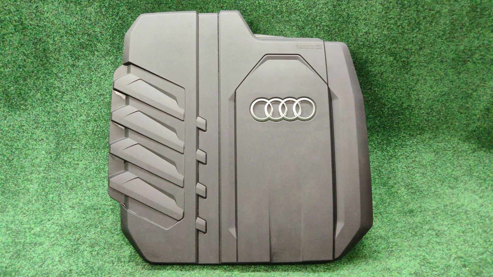 2021-2023 Audi Q5 Premium 40 Engine Cover Oem 06n103925