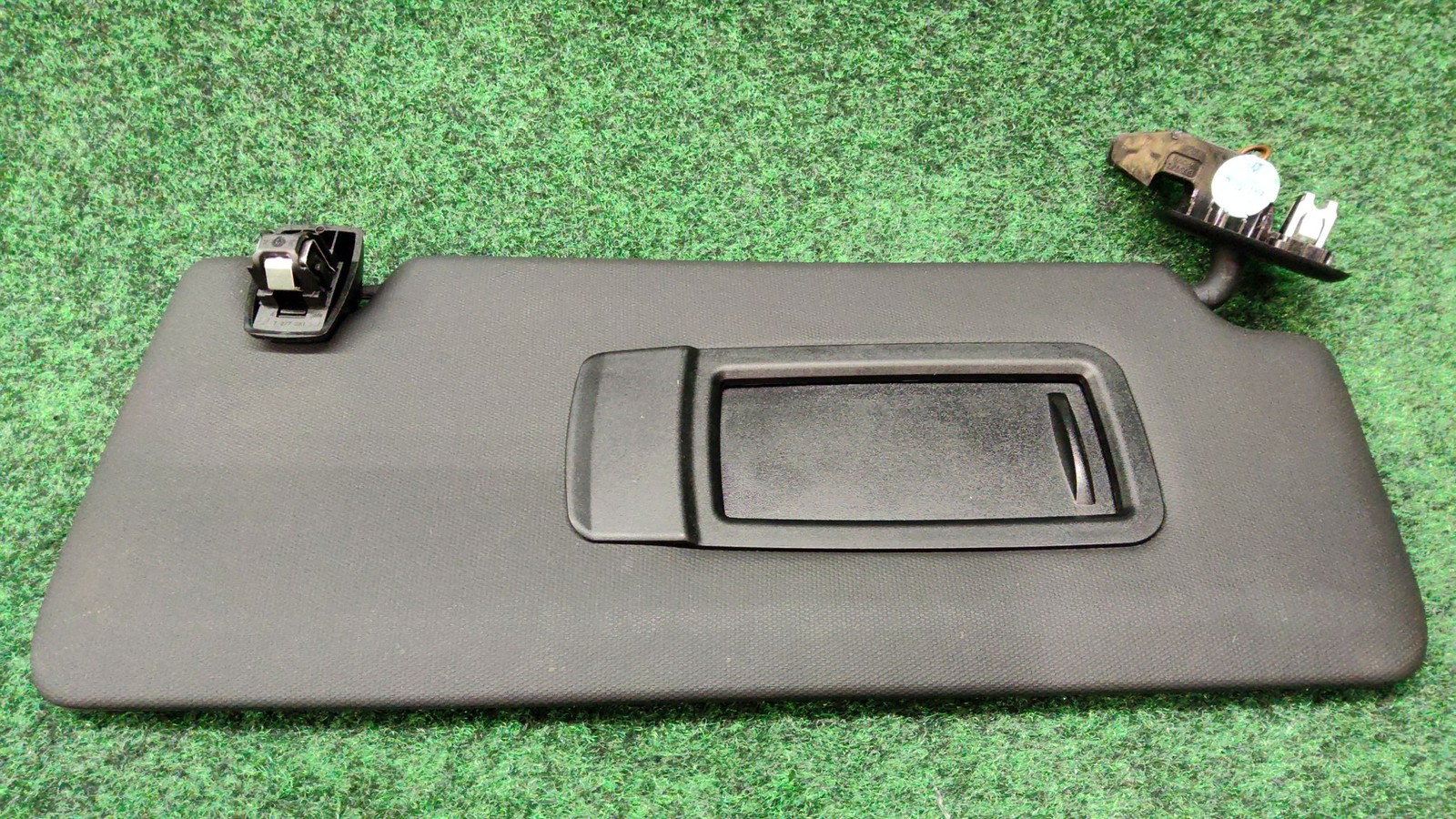 2019-2025 Bmw 330i Right Sun Visor Oem 51168092728 Original