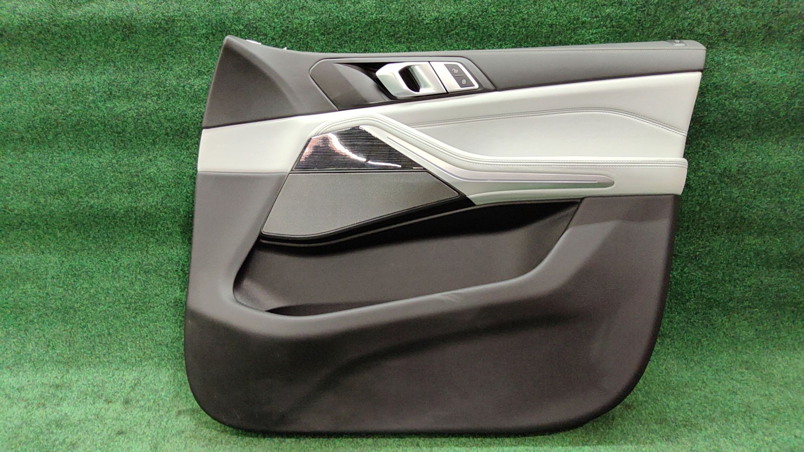 2024-2025 Bmw X5 Front Door Trim Panel Right Rh Merino Leather Oem 51415a83056