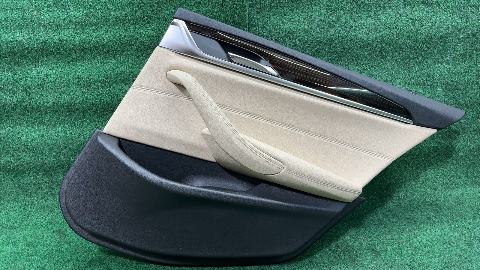 2017-2023 BMW 530i Rear Right Inner Door Trim Panel OEM 51427477096