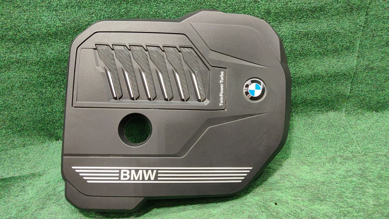 2019-2023 BMW X5 3.0L Engine Cover OEM 11148687367