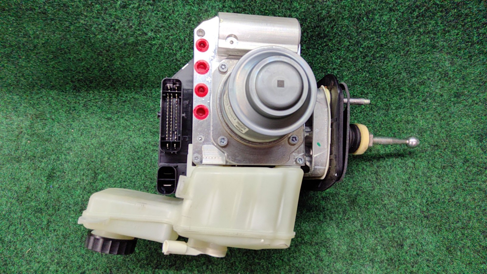 2019-2023 BMW X5 Power Brake Booster W/Master Cylinder OEM 34515A4A0C8