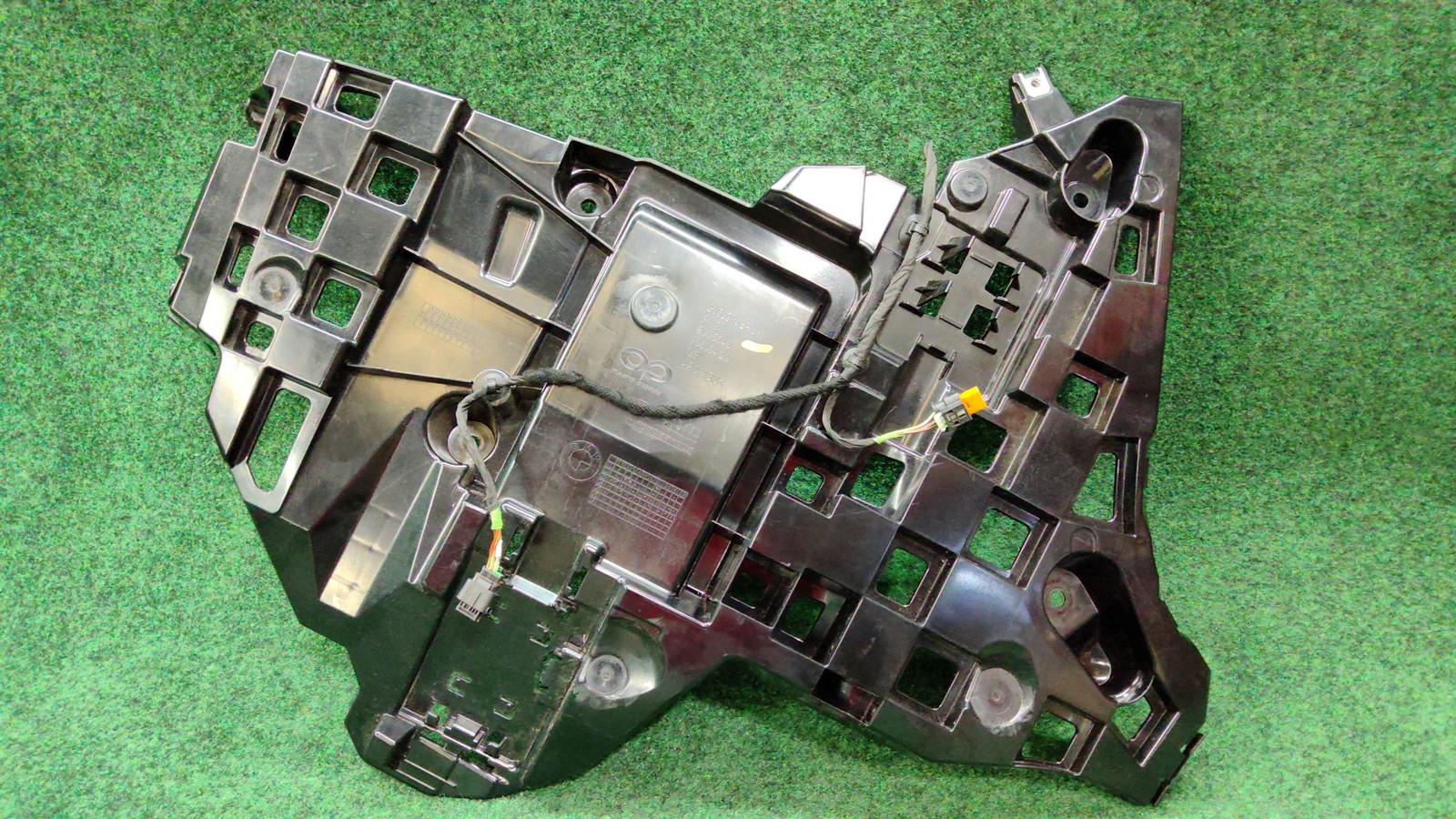 2024-2025 Bmw X5 Bumper Bracket Rear Left Oem 51128085645