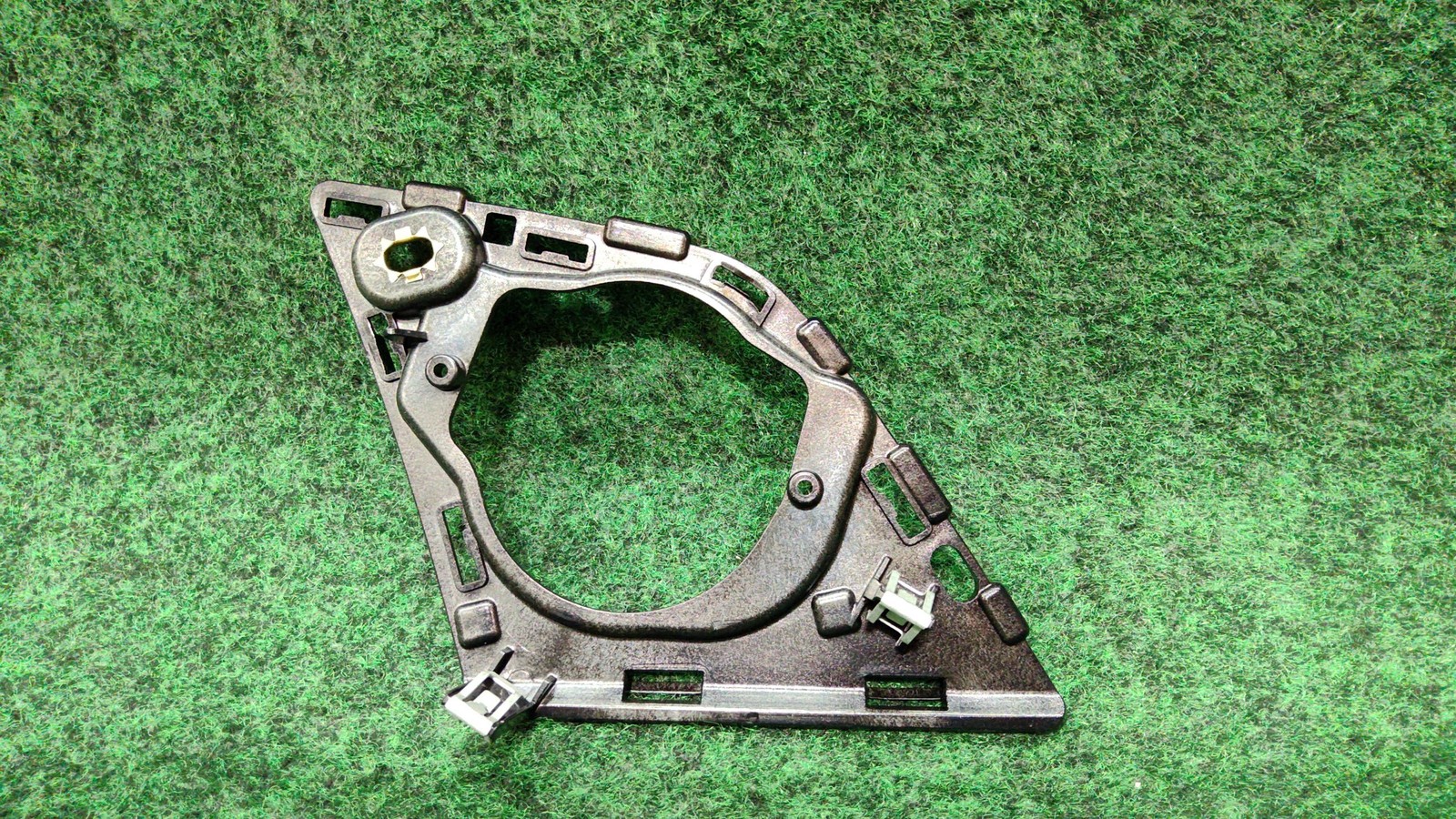 2017-2025 Audi Q7 Quattro Left Instrument Panel Speaker Bracket Oem 4m0035427