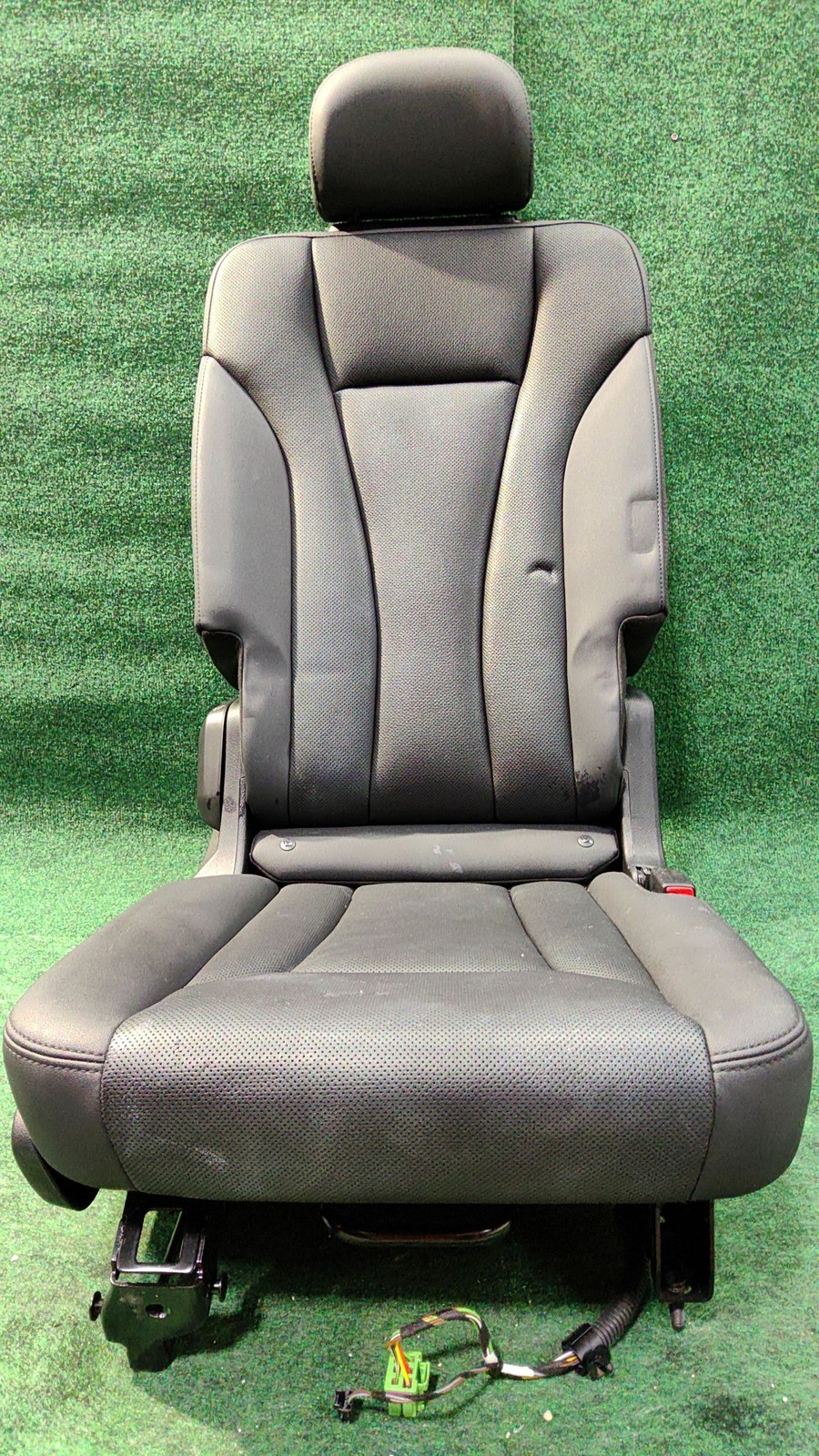 2020-2023 Audi Q7 Rear Right RH Back Seat 2rd Row Color Black/FZ OEM