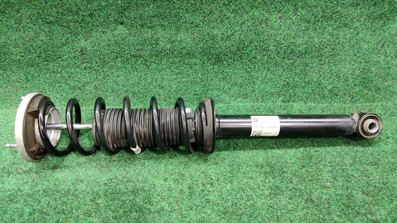 2017-2023 BMW 530i xDrive Rear Right Side Shock Strut Absorber OEM 33526866615