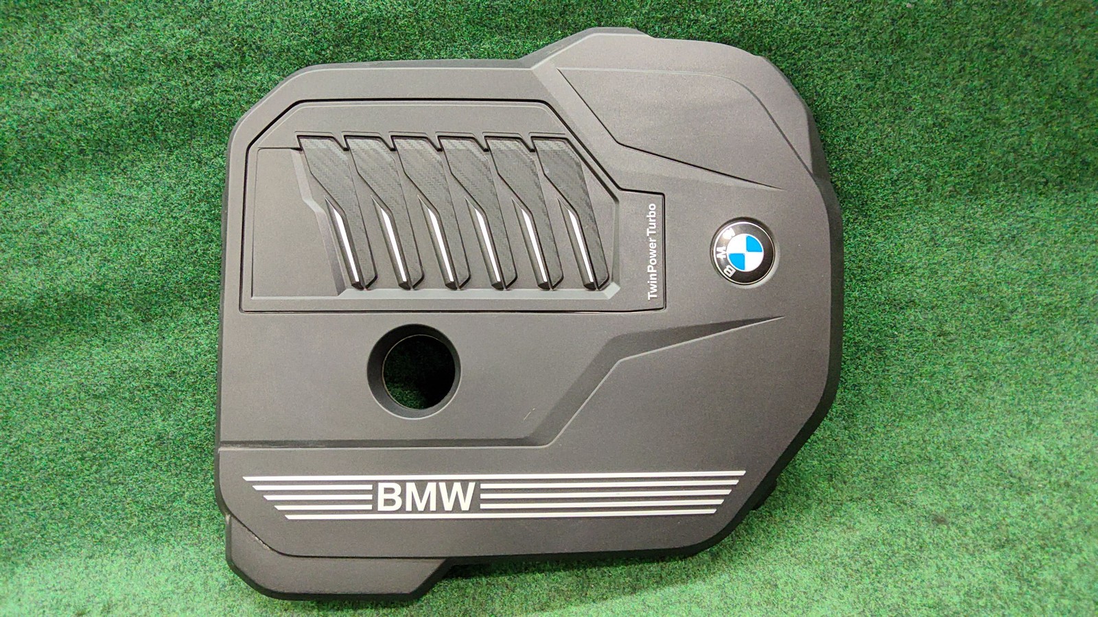 2019-2023 BMW X5 3.0L Engine Cover OEM 11002457989