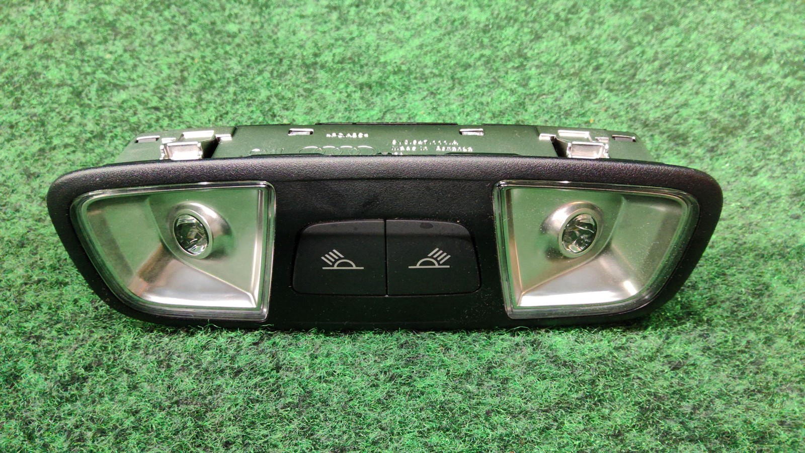 2019-2023 Audi Q7 Roof Overhead Light Oem 8v0947111b