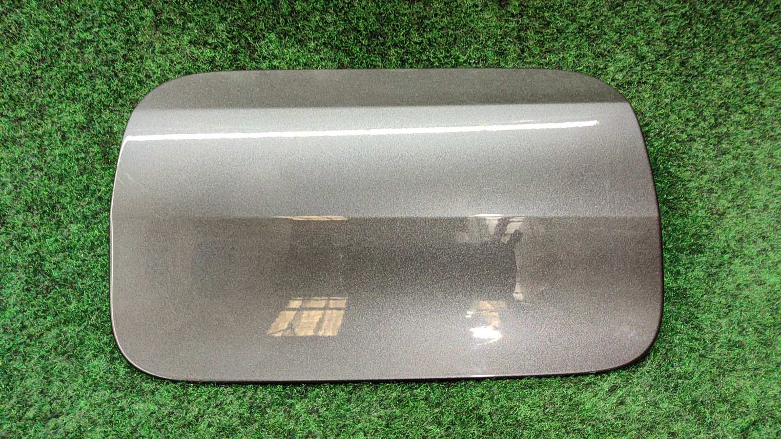 2019-2025 Bmw 330i Fuel Filler Door Mineral Gray Metalli/b39 Oem 41007433430