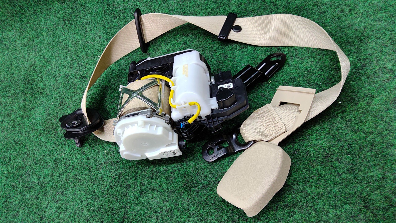 2022-2024 Bmw X3 Front Right Seat Belt Lap And Shoulder Oem 72117469960