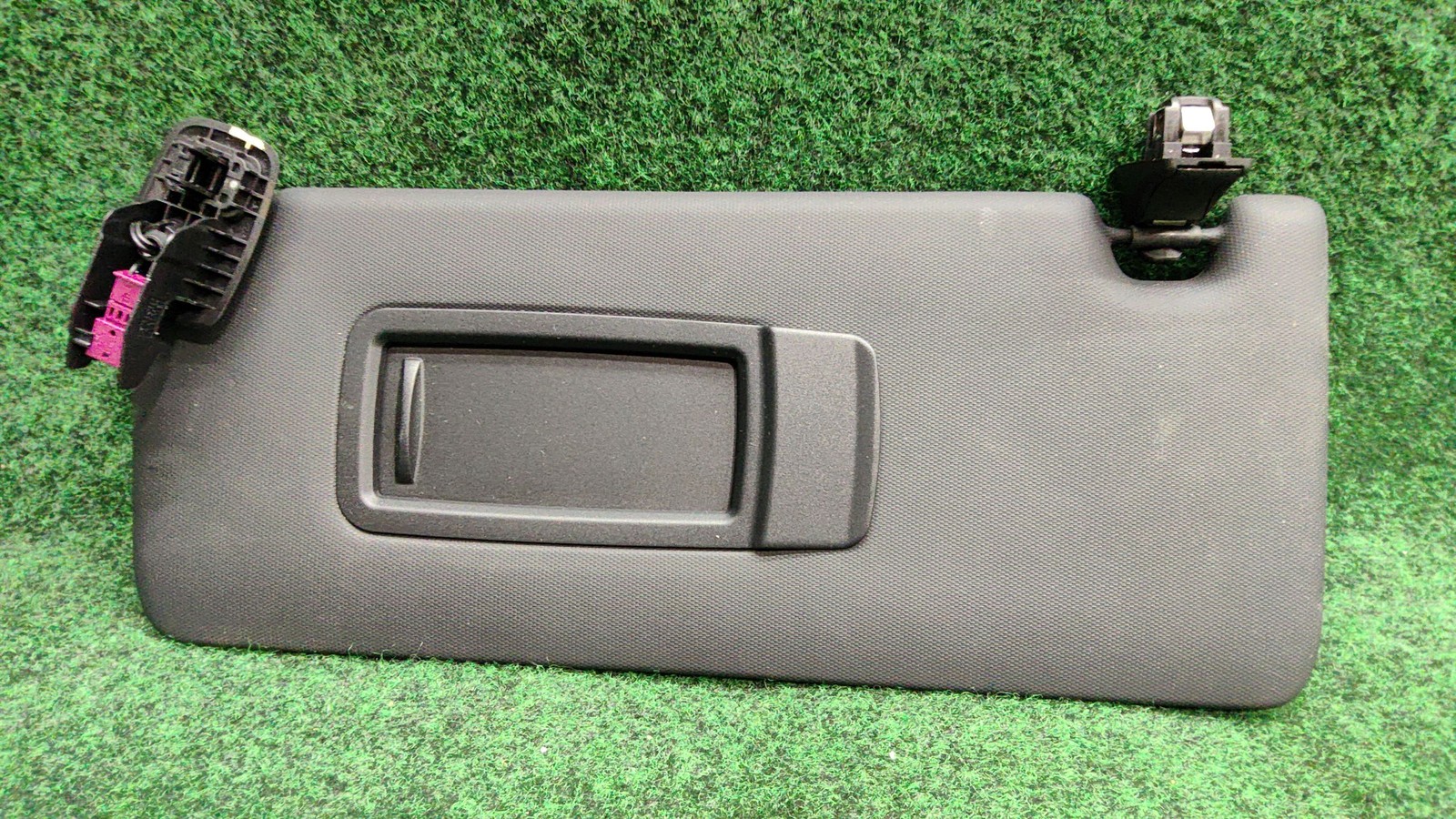 2019-2022 Bmw 330i Left Front Sun Visor Oem 51168092727