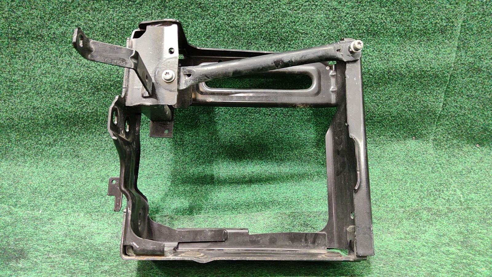 2019-2025 BMW X5 G05 Front Right Bumoper Reinforcment Bracket OEM 175216-10
