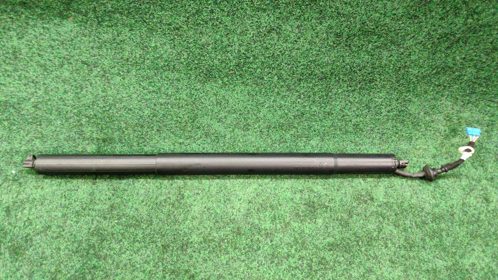 2017-2022 BMW X7 Rear Hatch Support Lower Tailgate Lift OEM