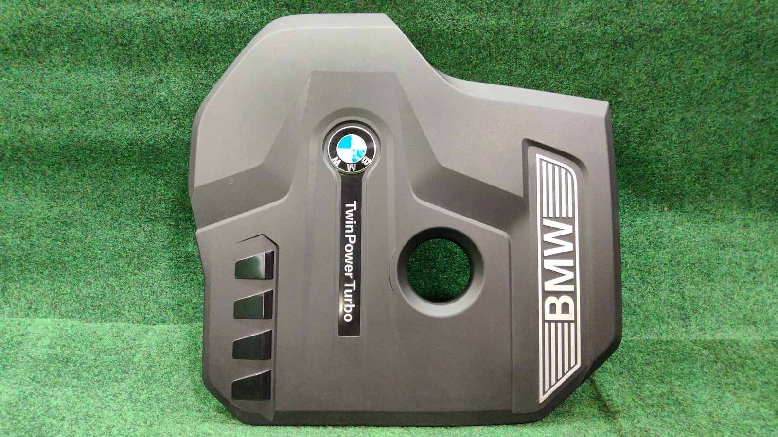 2018-2024 BMW X3 2.0L Engine Cover OEM 11128657035