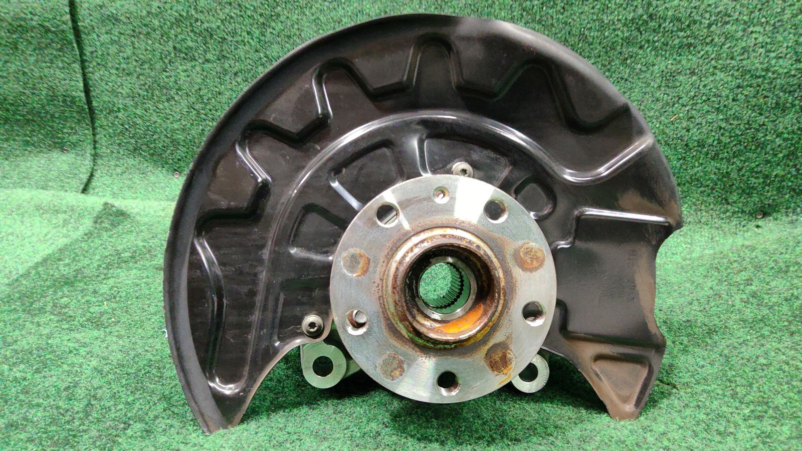 2021-2023 Audi Q3 Front Left Steering Knuckle Oem 5q0407253a