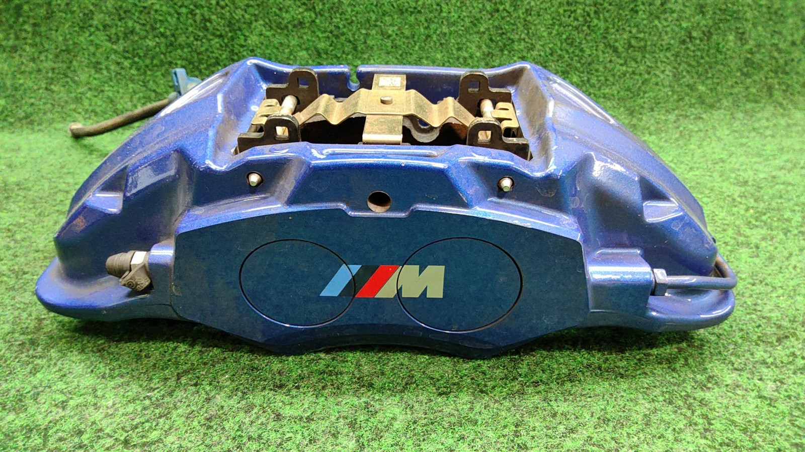 2023-2026 Bmw X1 M35i Right Front Caliper Housing 1k Mls Oem 34108876820