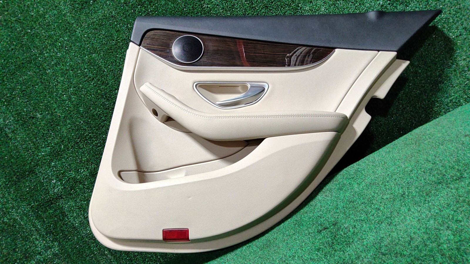 2014-2021 Mercedes Benz C300 Rear Right Door Trim Panel Oem A2057306205
