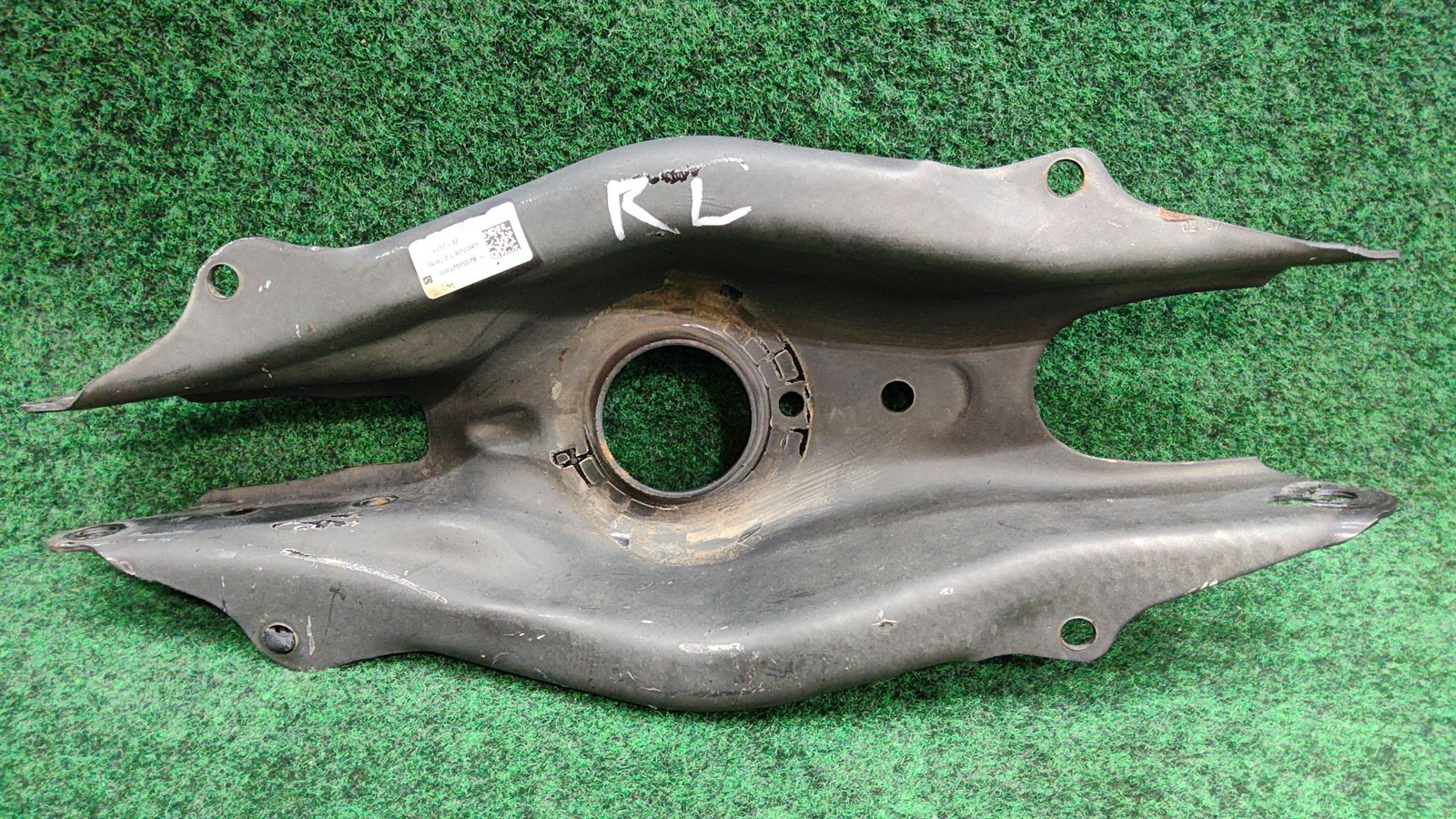 15-18 Mercedes C300 Rear Left Link Lower Control Arm OEM A2053522000 A2053521900