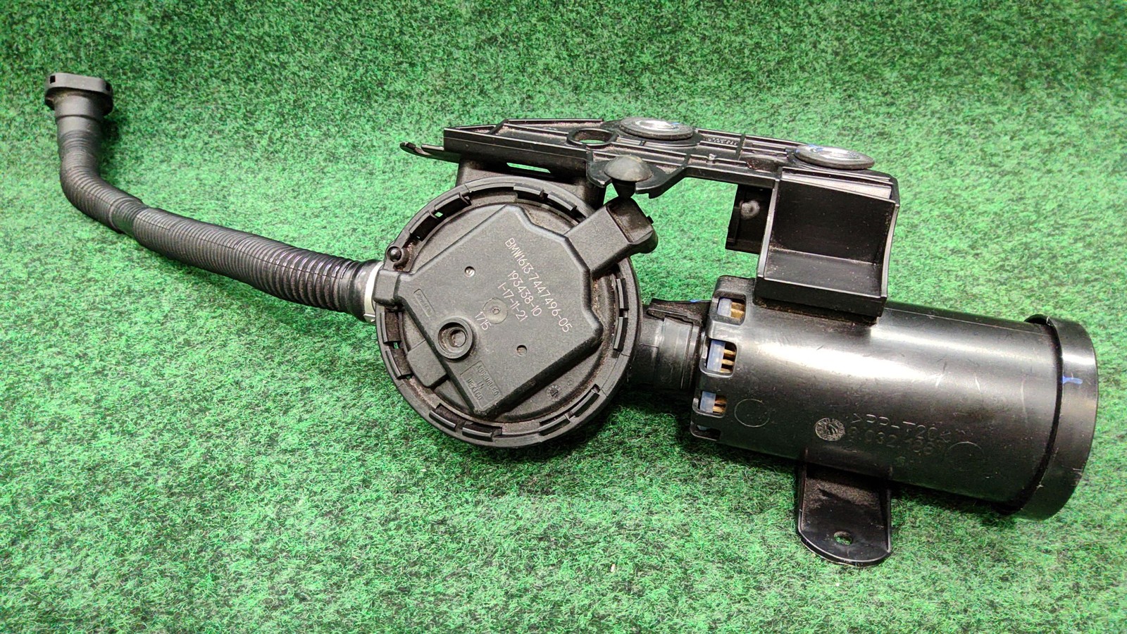 2022 Bmw X3 Fuel Vapor Leak Detection Pump Dmtl Oem 16137447496