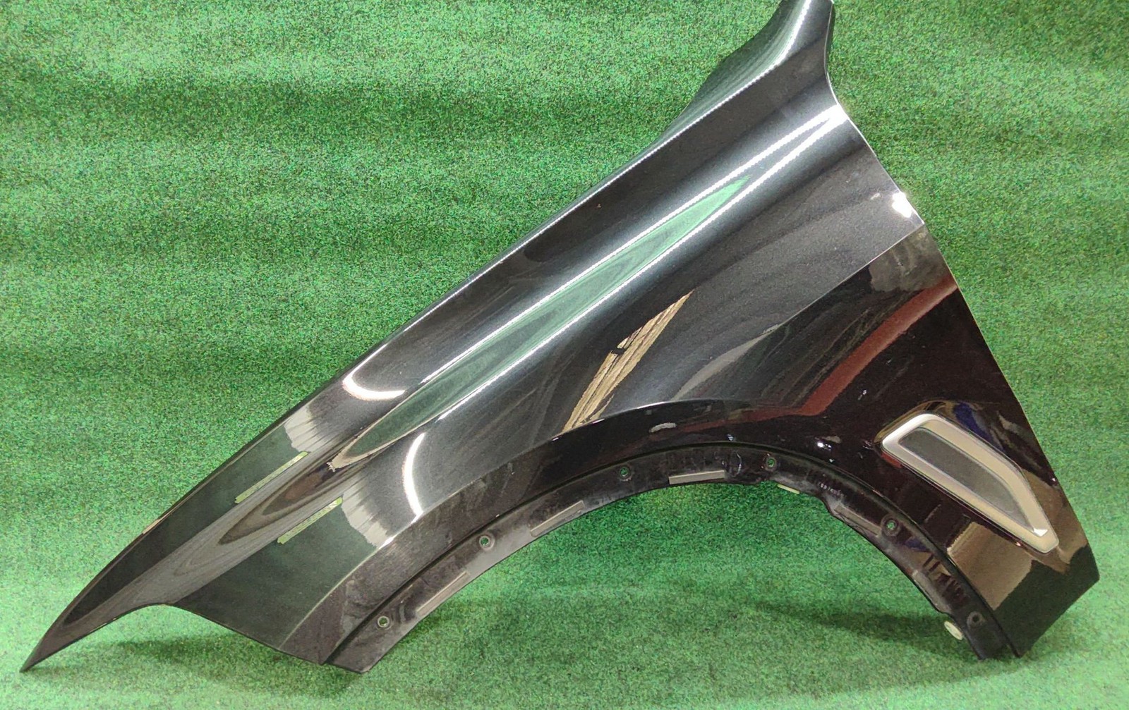 2017-2023 BMW X5 Front Left Fender Black Sapphire Metal/475 OEM 41007492363