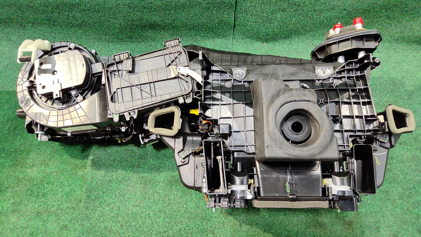 2019-2025 BMW X5 HVAC A/C Heater Evaporator Core Case OEM 64117944537