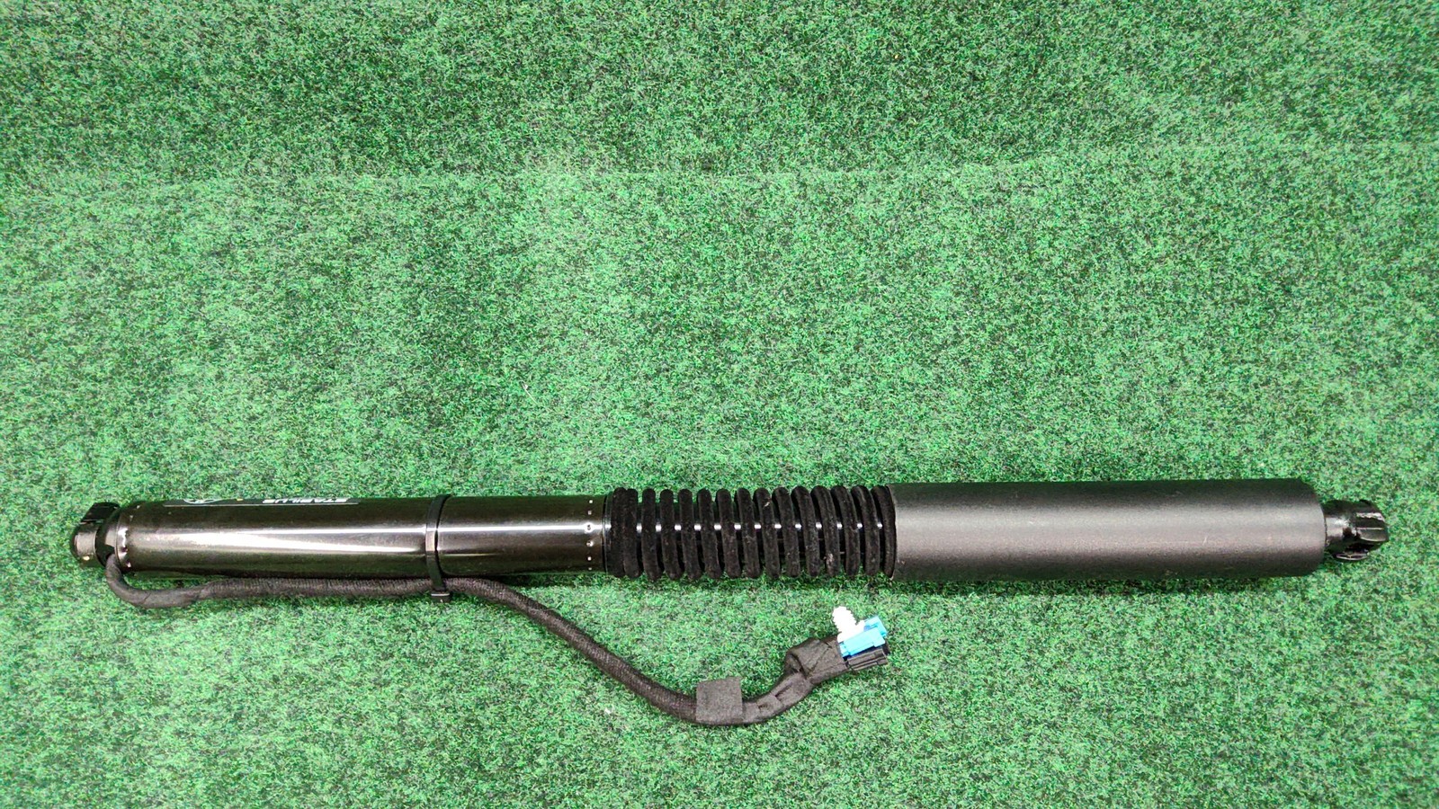 2018-2024 BMW X3 Hatch Support Struts Right Side OEM 51244797482