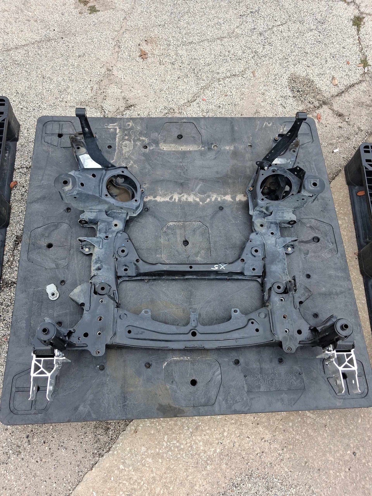 2019-2023 BMW X5 Front Suspension Subframe Crossmember OEM 31106884852