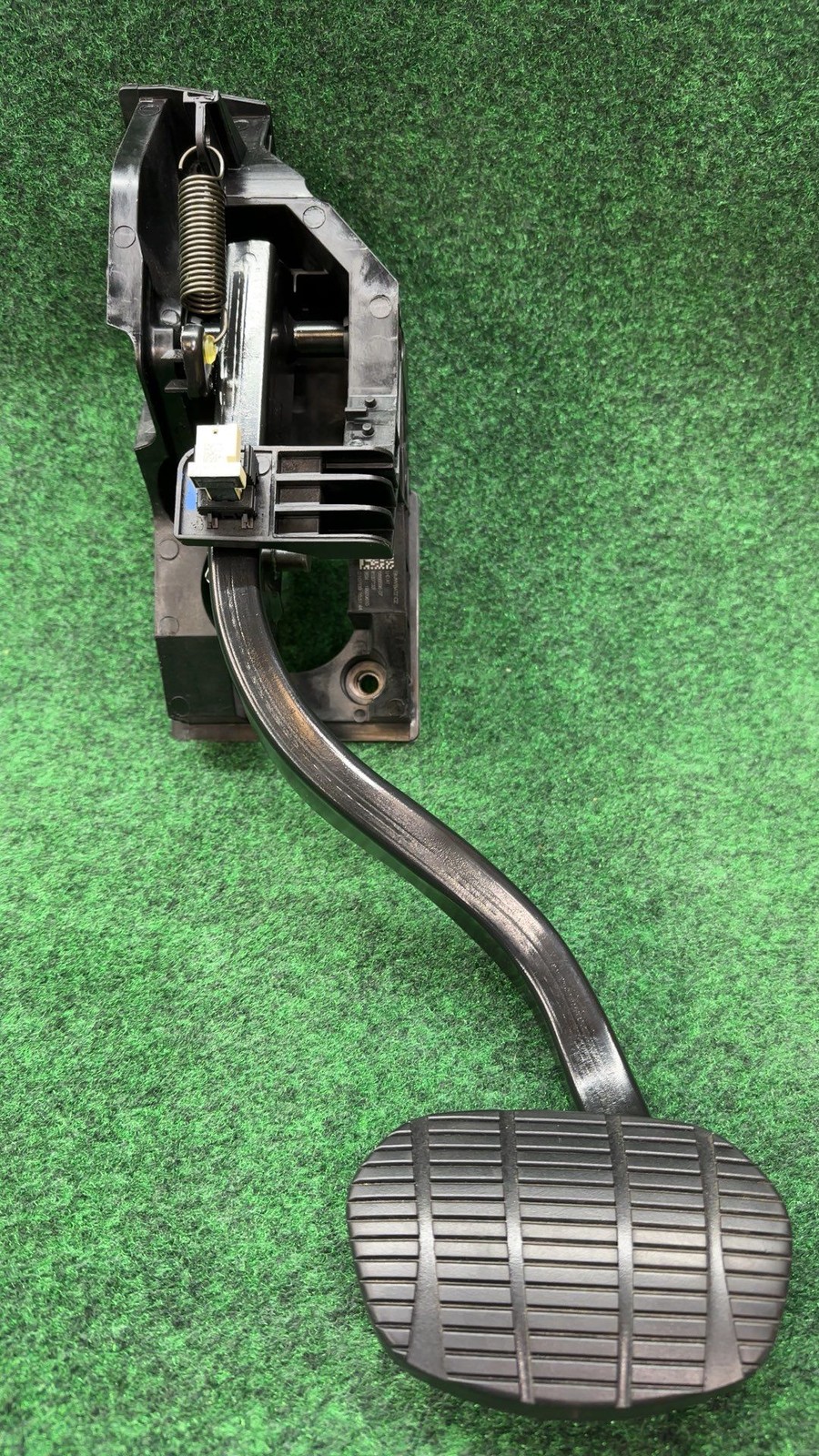 2016-2022 Bmw X1 Pedal Assembly Oem 35006856596 Original