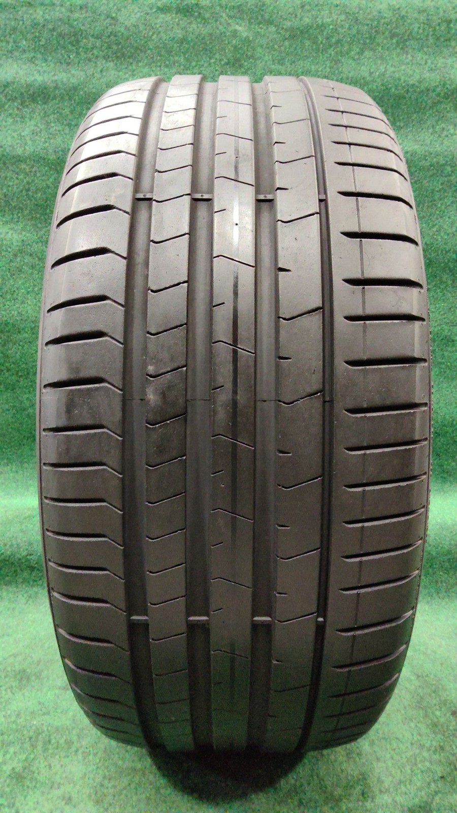 18 19 20 21 22 23 24 25 BMW X5 Tire 21' Whl 275/40-21 Pirelli 30% run out