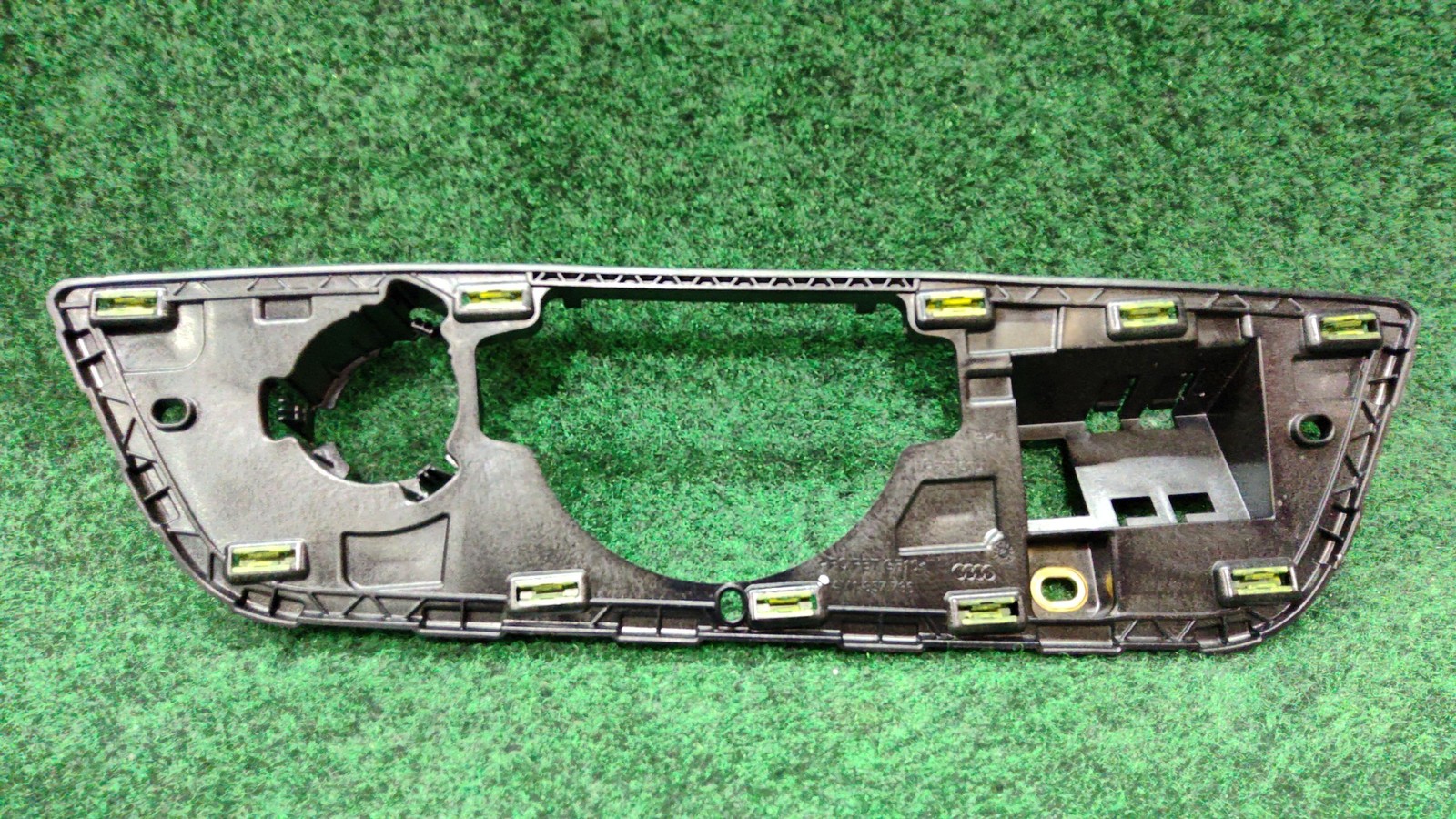 2016-2025 Audi Q7 Quattro Center Dash Speaker Mount Bracket Oem 4m1857736