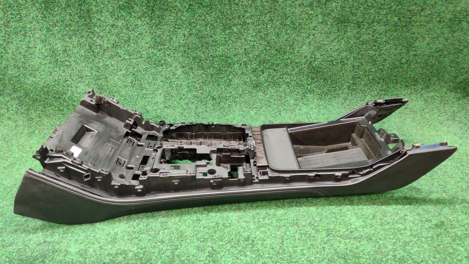 2020-2025 Audi Q7 Center Console Top OEM 4M8863244K25D